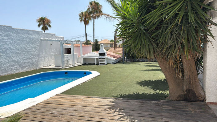 Image No.8-3 Bed House for sale