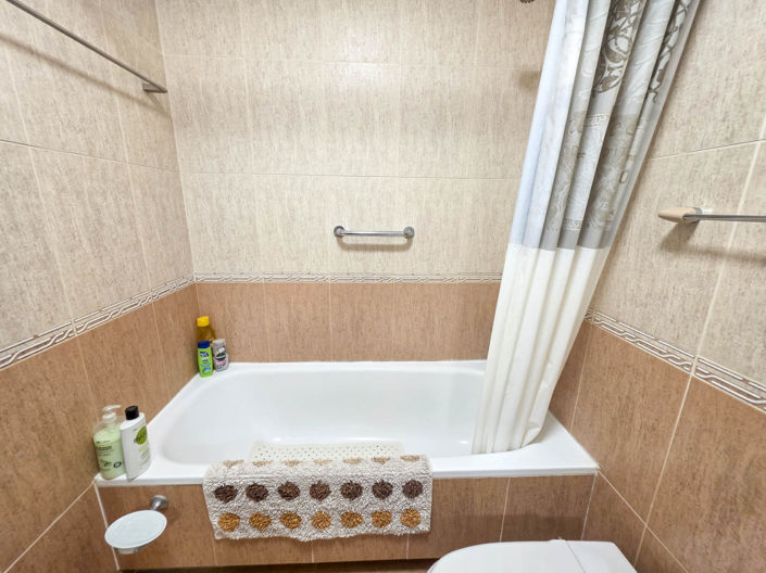 Image No.16-3 Bed Townhouse for sale