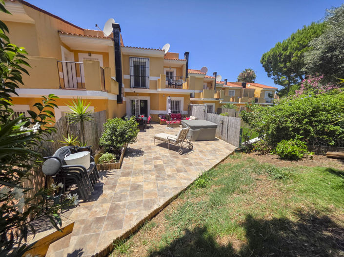 Image No.23-3 Bed Townhouse for sale