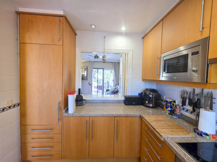 Image No.33-3 Bed Townhouse for sale