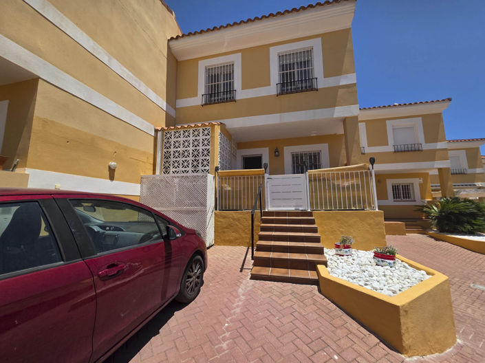 Image No.37-3 Bed Townhouse for sale