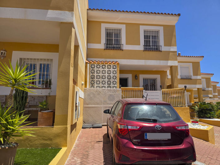 Image No.38-3 Bed Townhouse for sale