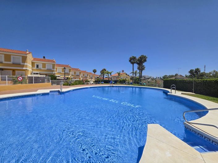 Image No.40-3 Bed Townhouse for sale