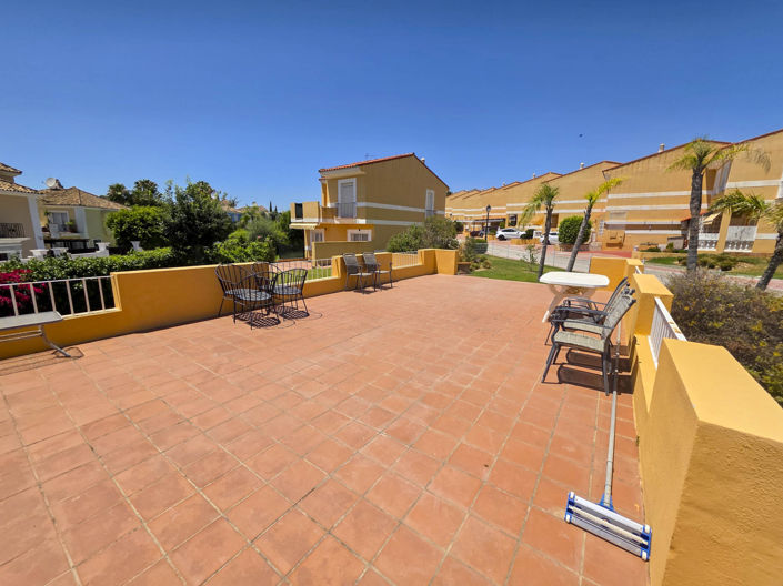 Image No.42-3 Bed Townhouse for sale