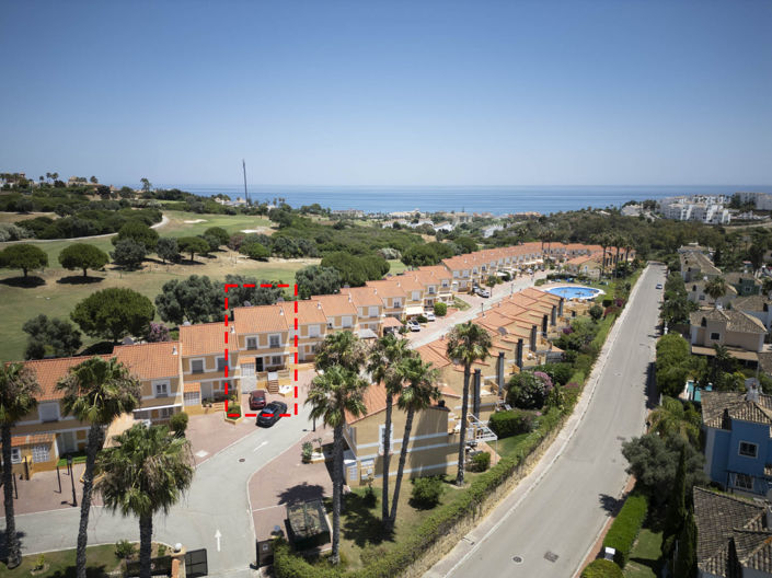 Image No.44-3 Bed Townhouse for sale