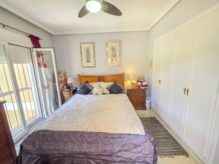 Image No.8-3 Bed Townhouse for sale