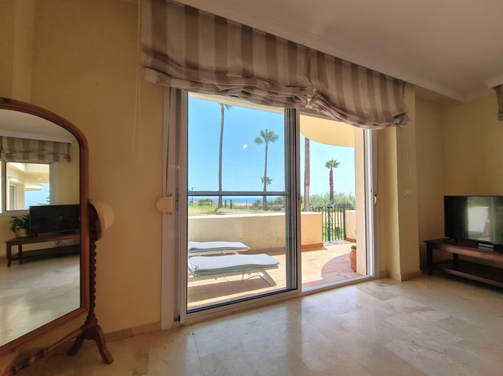 Image No.19-3 Bed Property for sale