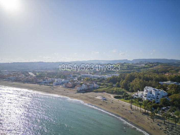 Image No.47-Propriété de 1 chambre à vendre à Casares