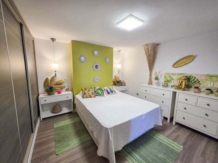 Image No.6-1 Bed Property for sale