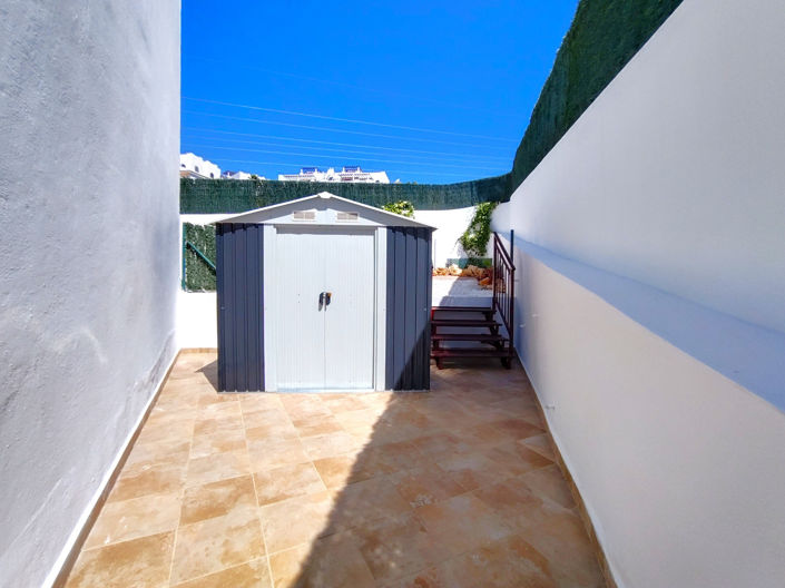 Image No.15-4 Bed House for sale