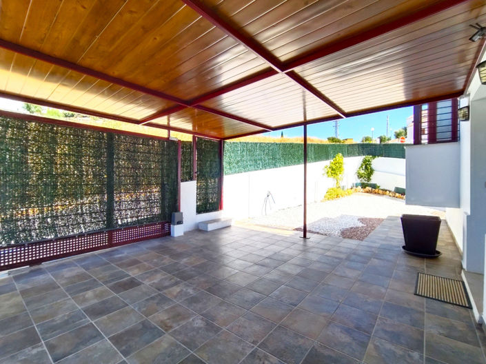 Image No.17-4 Bed House for sale