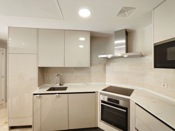 Image No.27-4 Bed House for sale