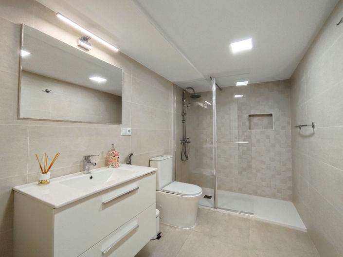 Image No.48-4 Bed House for sale