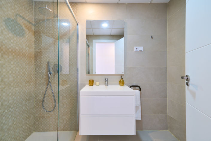 Image No.22-2 Bed Property for sale