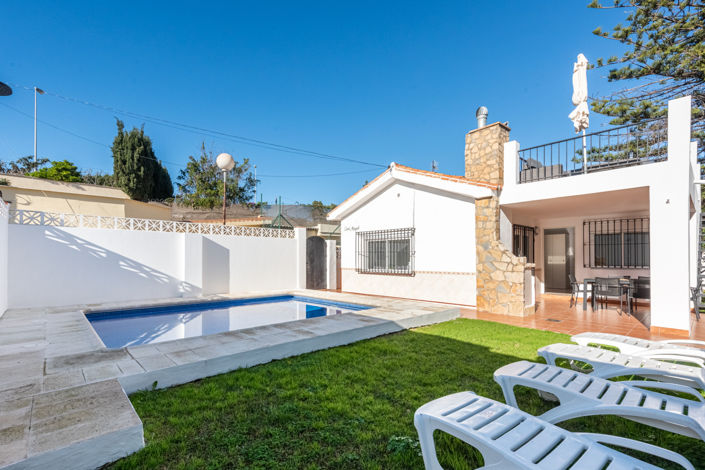 Image No.1-3 Bed Villa for sale