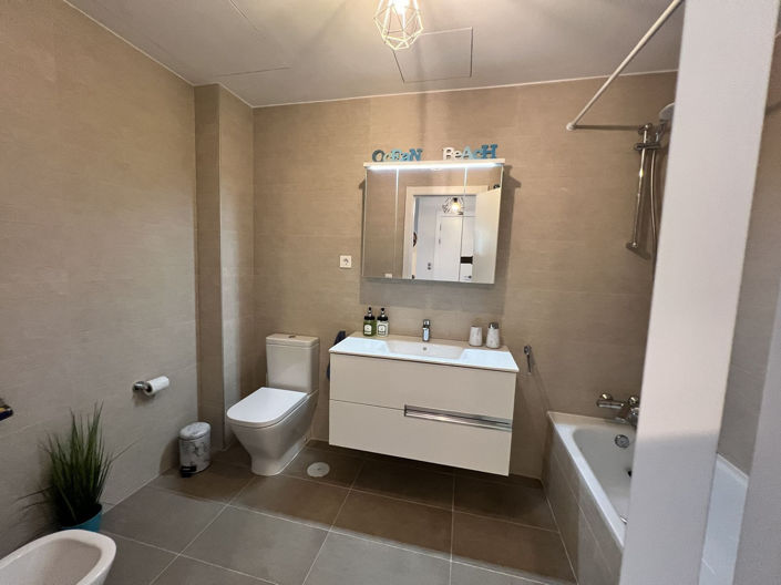 Image No.21-3 Bed House for sale