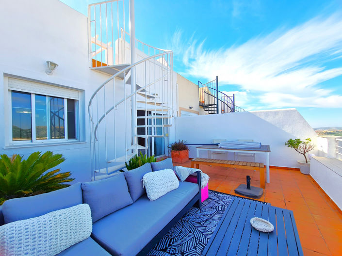 Image No.13-2 Bed Property for sale