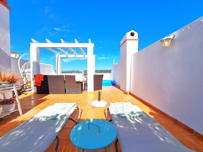 Image No.7-2 Bed Property for sale