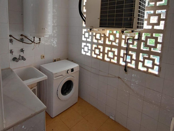 Image No.28-1 Bed Property for sale