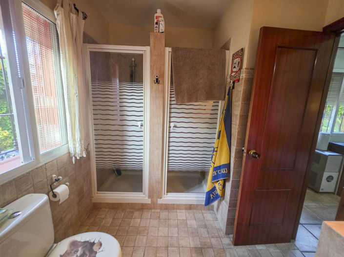 Image No.15-Villa de 4 chambres à vendre à Los Barrios