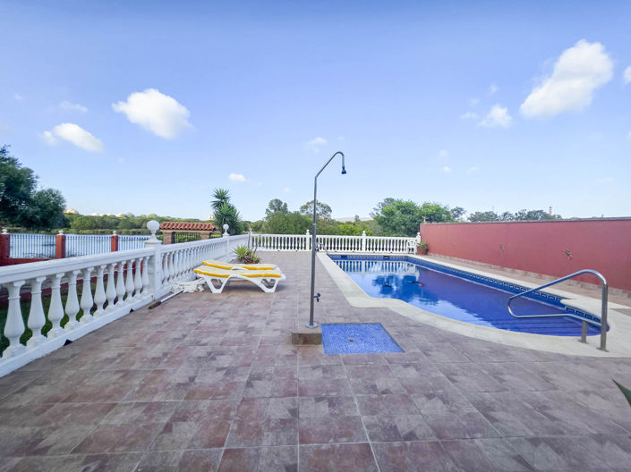 Image No.24-Villa de 4 chambres à vendre à Los Barrios