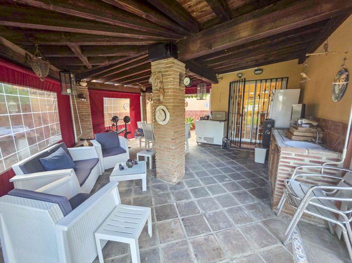 Image No.4-Villa de 4 chambres à vendre à Los Barrios