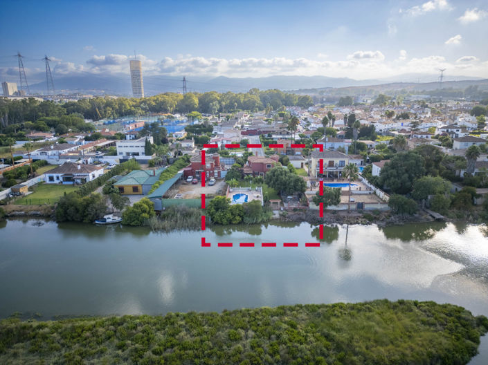 Image No.49-Villa de 4 chambres à vendre à Los Barrios