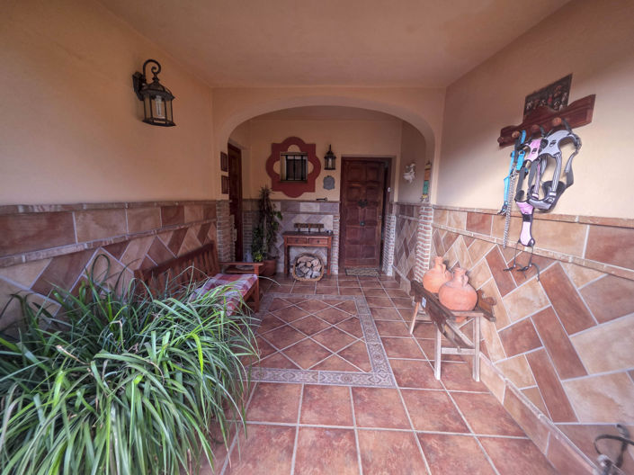 Image No.7-Villa de 4 chambres à vendre à Los Barrios