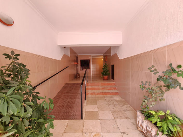 Image No.42-3 Bed Apartment for sale