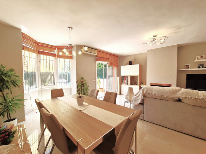 Image No.14-3 Bed Townhouse for sale