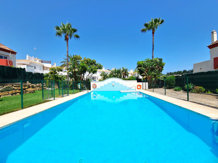 Image No.2-3 Bed Townhouse for sale