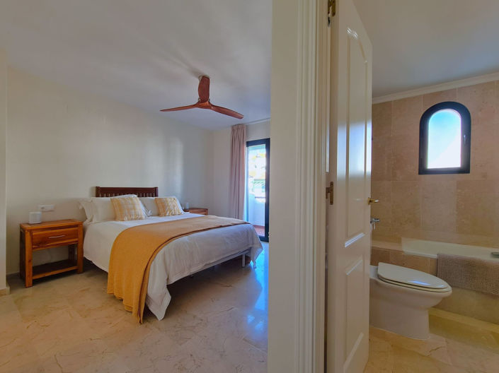 Image No.47-3 Bed House for sale