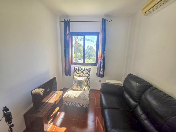 Image No.12-3 Bed Townhouse for sale