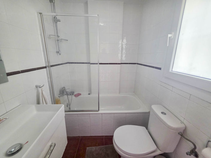 Image No.27-3 Bed Townhouse for sale