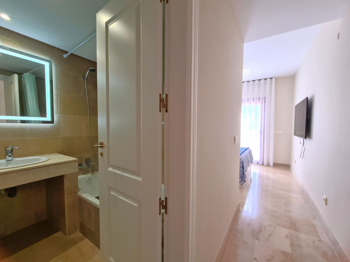 Image No.37-2 Bed Apartment for sale