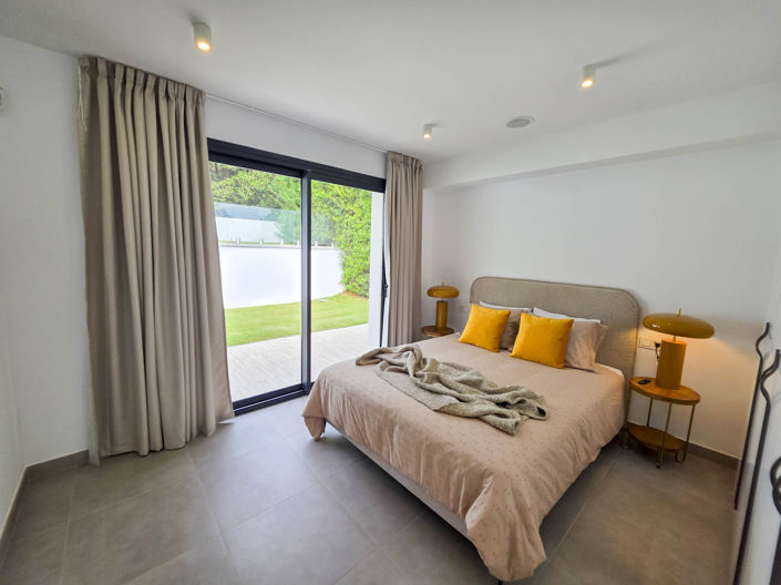 Image No.7-4 Bed House for sale