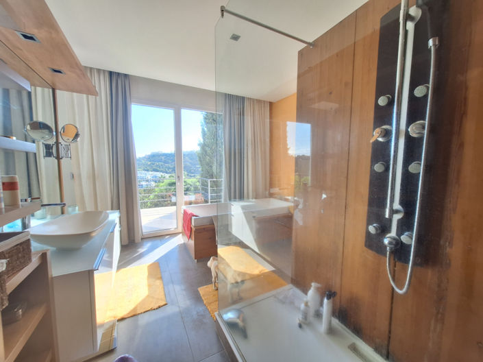 Image No.11-5 Bed Villa for sale