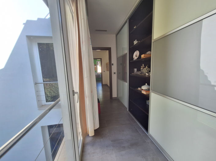 Image No.34-5 Bed Villa for sale