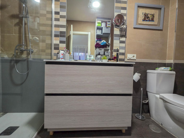 Image No.40-3 Bed Property for sale