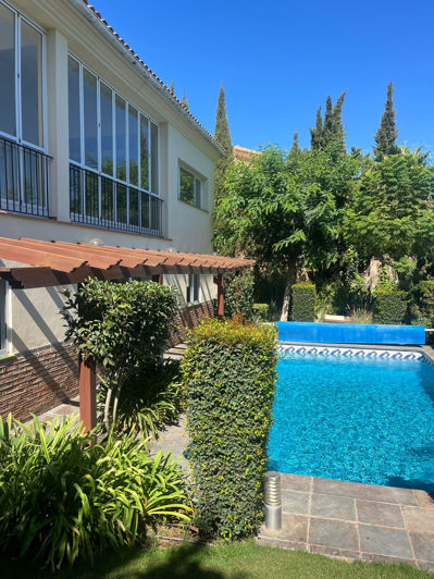 Image No.6-5 Bed House for sale