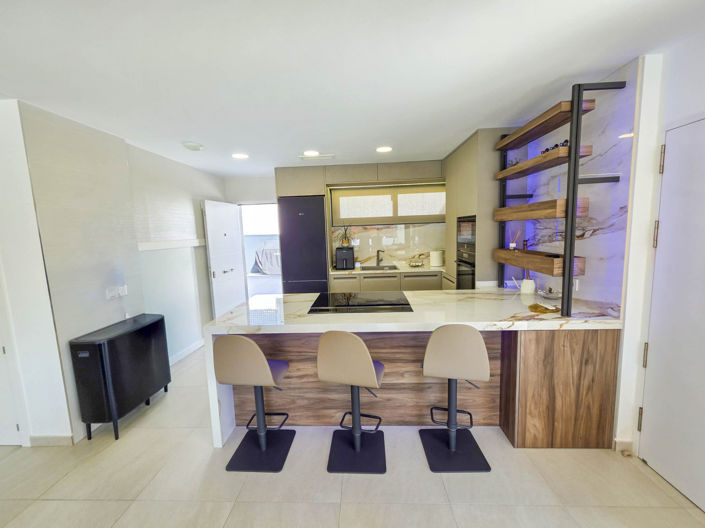 Image No.27-3 Bed House for sale