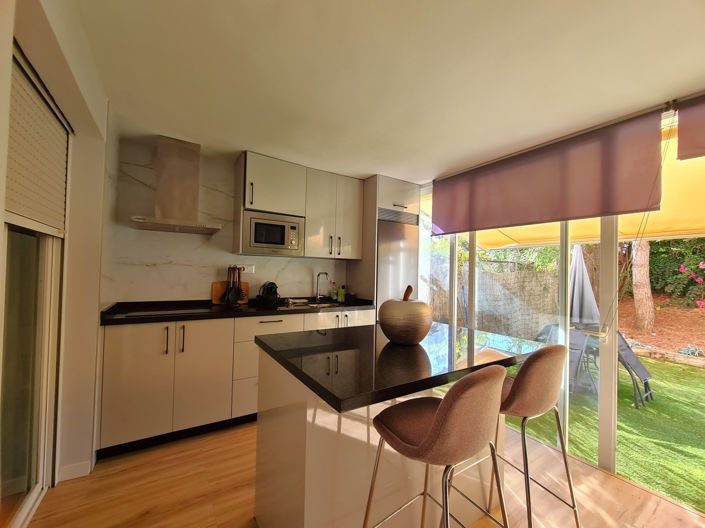 Image No.18-2 Bed Property for sale