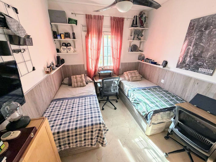 Image No.11-3 Bed House for sale