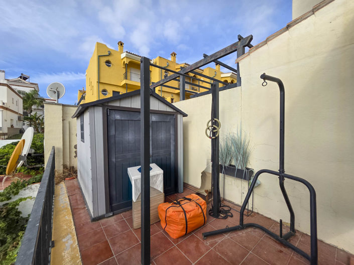 Image No.17-3 Bed House for sale