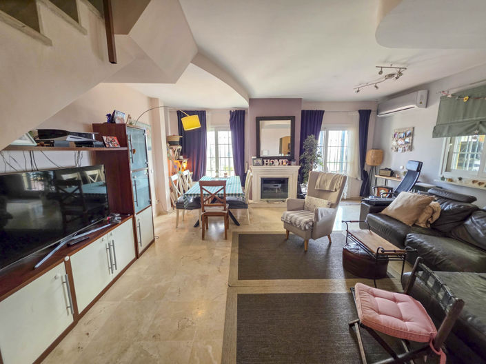 Image No.25-3 Bed House for sale