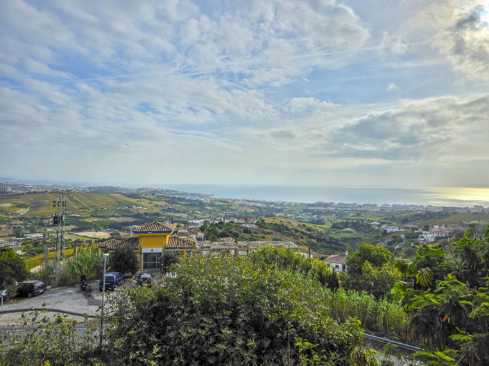 Image No.8-3 Bed House for sale