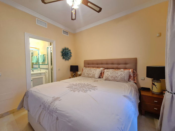 Image No.27-2 Bed Property for sale