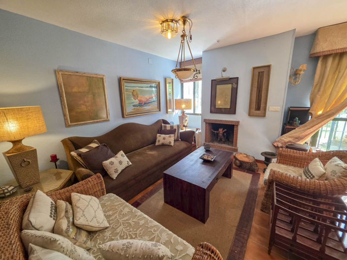 Image No.16-3 Bed Townhouse for sale