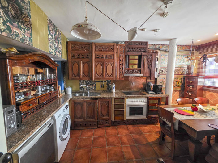 Image No.21-3 Bed Townhouse for sale