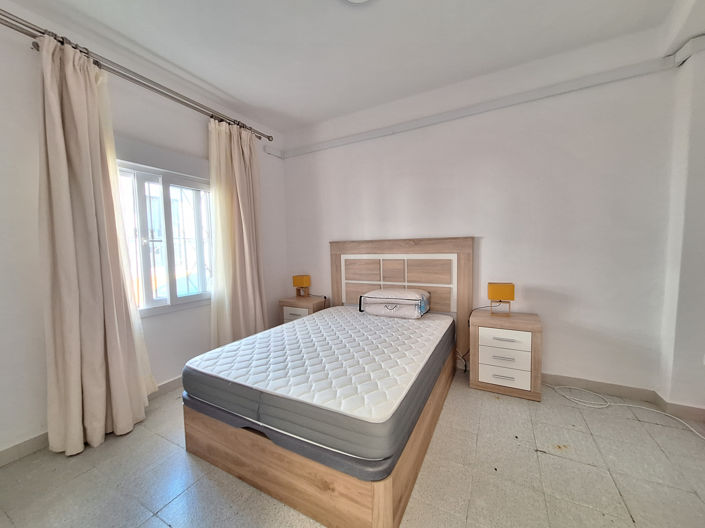 Image No.10-4 Bed House for sale